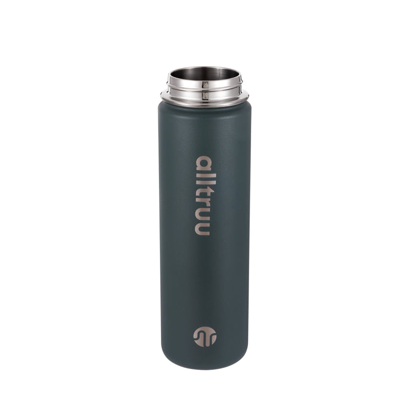 22 oz Vacuum Insulated Water Bottle